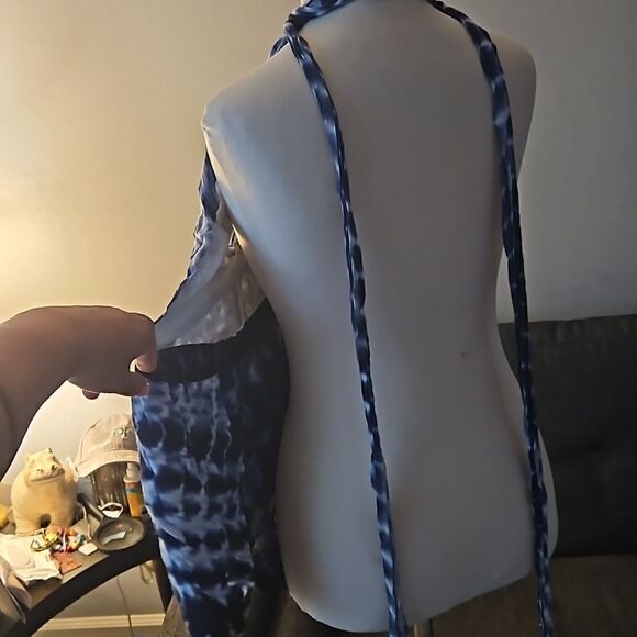 TOBI Halter top shorts romper w extra long straps - Picture 3 of 4